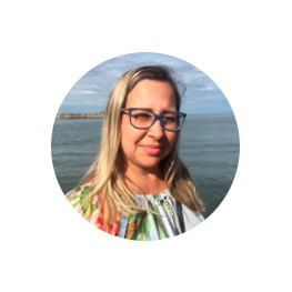 Jacqueline Cristina de Oliveira